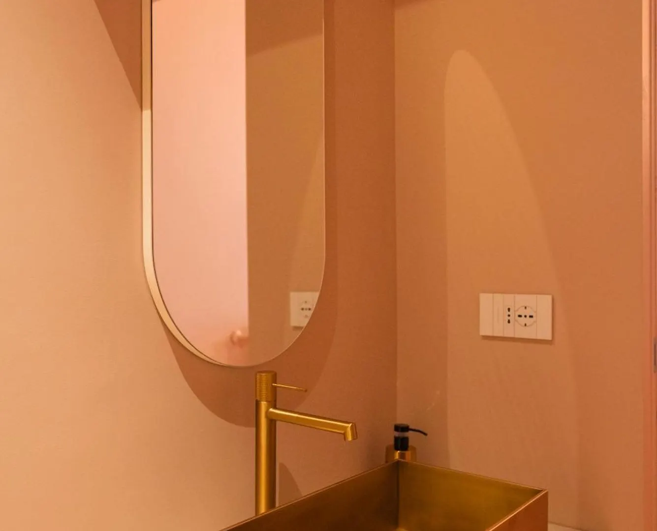 Gasthof Fontana 16 Rooms Mailand